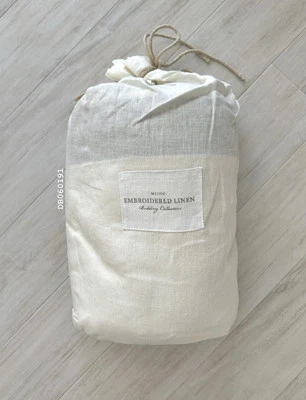 Funda nórdica de lino bordada 'Milou' con herrajes de restauración nueva en paquete/nueva con etiquetas, completa/queen Foto 1 de 4