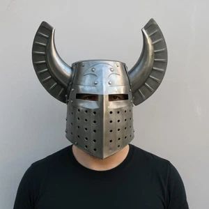 Medieval Viking Great Helm with Horns | Fantasy Warrior Helmet | LARP, Cosplay - Picture 1 of 2