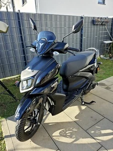 Yamaha RayZR 125 – neu, kaum gefahren, mit Zubehör! Dein Roller zur Freiheit! - Bild 1 von 9