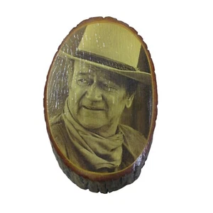 Placa de pared de madera John Wayne borde crudo retrato lacado - retrato de 6" - Imagen 1 de 5