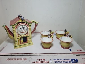 Department 56 Hickory Dickory Dock Teapot & 4 Cups Some Wear Pictures Descript - Picture 1 of 15