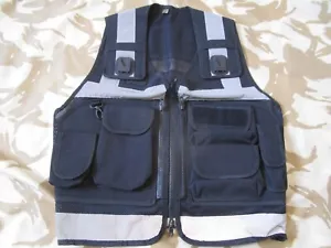 Protec HI VIZ Utilidad CHALECO NEGRO Policía SEGURIDAD Búsqueda y Rescate Scouts GRANDE - Imagen 1 de 7