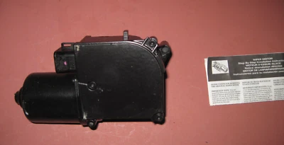 A1 Cardone Windshield Wiper Motor for Some Chevrolet Astro & GMC Safari 94 - 05 - Image 1 of 4