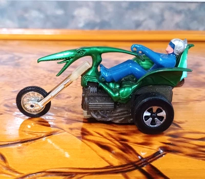 1971 Mattel Hot Wheels Sizzlers Chopcycles Mighty Zork Green Pterodactyl Foto 1 de 4