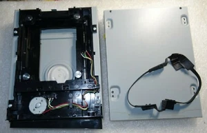 Microsoft Xbox 360 S 1439 DG-16D4S/16D5S VACÍO Unidad de Disco Mecánica Carcasa-LEER - Imagen 1 de 9