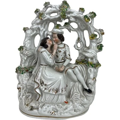 Antigua estatuilla Staffordshire Romeo y Julieta Bower Inglaterra espalda plana pareja 9" Foto 1 de 4