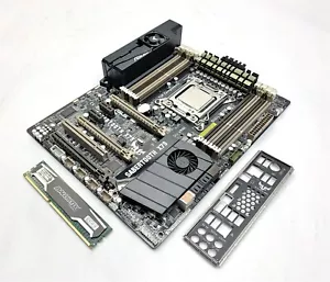 ASUS SABERTOOTH X79 Mainboard mit CPU ATX LGA 2011 i7-4960X 3,6GHz 4GB I/O - Bild 1 von 10