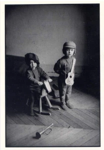Postal jugando Frank Horvat•Michel et Lorenzo 1959 niños pequeños - Imagen 1 de 1