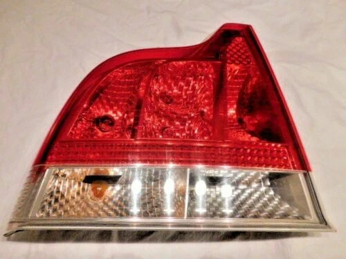 Conjunto de lanterna traseira genuína Volvo S60 esquerda 2005-2009 30655367 - Imagem 1 de 1