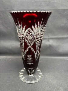 Bohemian Ruby Red cut to Clear Vase ~ Zig Zag Rim ~ 8" Tall x 4" Opening - Picture 1 of 9