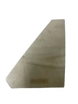 Nissan Maxima, 1985, 1986, 1987, 1988, правая задняя дверь, вентиляционное стекло (с логотипом) - Изображение 1 из 4