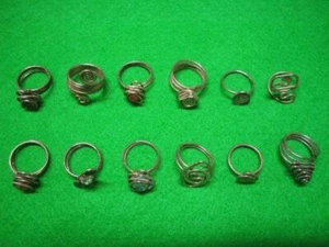 INTROVABILE ANELLO FIL DI FERRO FATTO DA HIPPIE ANNI '70 - Imagen 1 de 1