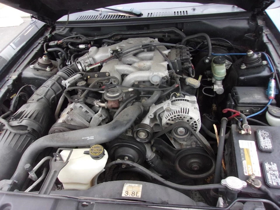 Used Air Cleaner Assembly fits: 2000 Ford Mustang 6 cylinder Grade A — 第 1/4 张图片