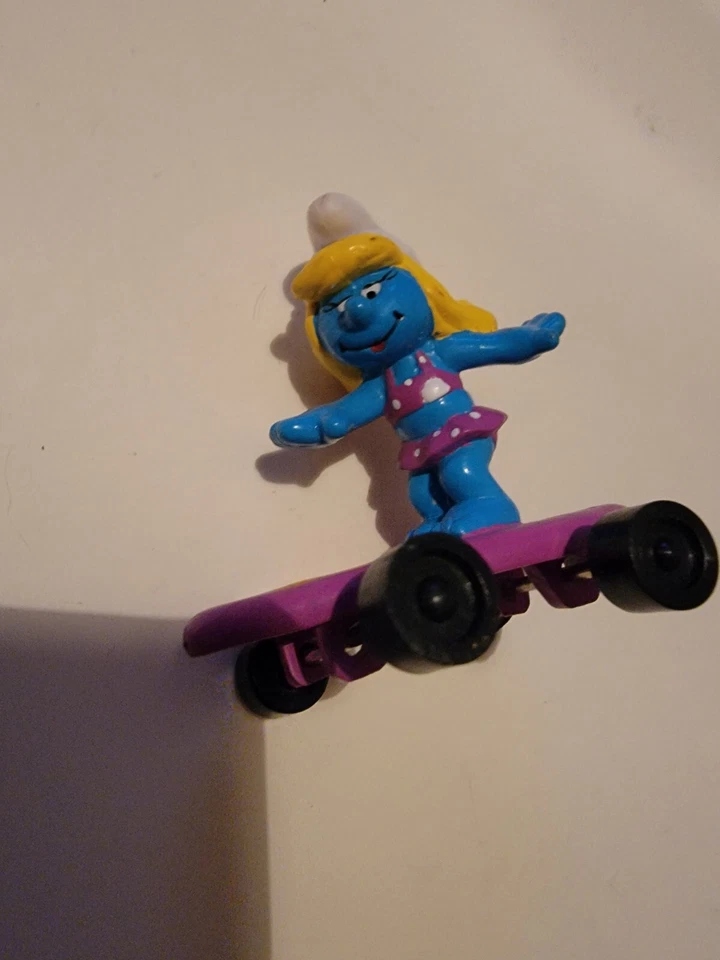 Hardees Smurfin’ Smurfs Skateboard Smurfette Vintage 1990 Peyo Applause Foto 1 de 4