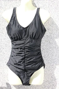 BADEANZUG SCHWIMMANZUG GRÖSSE 38 C  SCHWARZ VORNE GERAFFT FORMEND bpc - Imagen 1 de 3