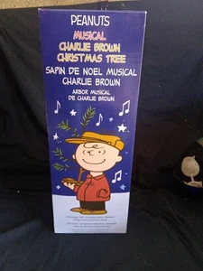 Peanuts Musical Charlie Brown Christmas Tree 24" w/ Linus Blanket 2000s New - Picture 1 of 11