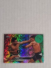2018 Topps Chrome UFC Diamond refractor Ray Borg #2