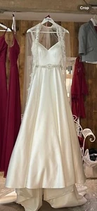 Size uk 6/8 beautiful veromina design wedding dress brought new in 2020 - Picture 1 of 13