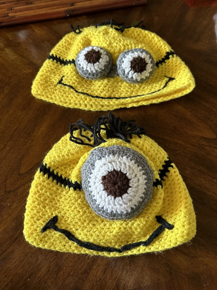 Вязание крючком 3D Minion Beanies $50 каждый или оба за $90 для мальчиков или девочек - Изображение 1 из 4