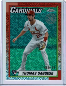 2025 Topps Serie 2 1990 Cromo Aqua Mojo Refractor Thomas Saggese/199 - Imagen 1 de 2
