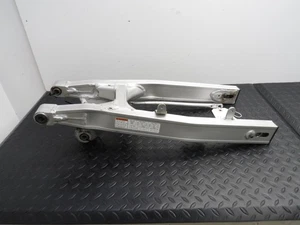 00-13 SUZUKI DR 200 200SE OEM FACTORY REAR SWINGARM NICE! 61100-42841 - Foto 1 di 20
