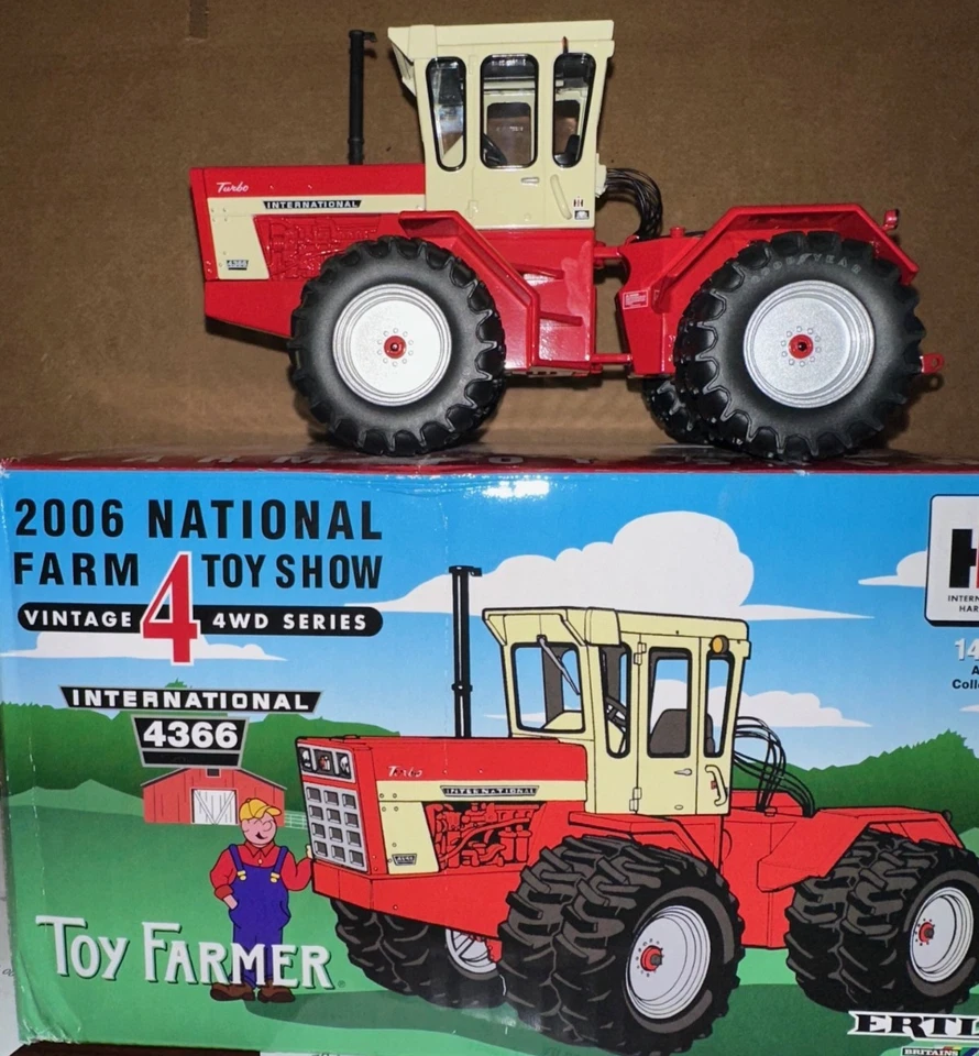 Ertl 1/32 International 4366 4WD Dual Wheel TRACTOR Toy Farmer 2007 #16152A #21* - Image 1 of 1