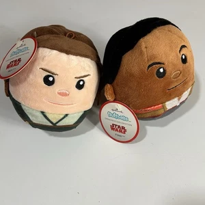 Hallmark Fluffballs Set Of  2 Star Wars Finn Rey Ball  4" Ornament Plush Animal - Picture 1 of 4