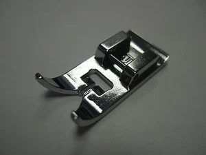Máquina de coser doméstica con clip en suela pies Brother, Janome, Singer, Toyota - Imagen 1 de 9