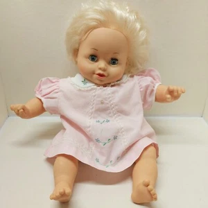 Vintage Playmates 16 Zoll Baby Puppe (1986 Körper, 1988 Kopf) blond, blaue Schlafaugen - Bild 1 von 13