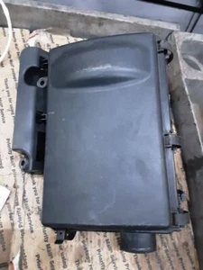 2004-2009 TOYOTA PRIUS AIR CLEANER BOX: 1.5L - Picture 1 of 7