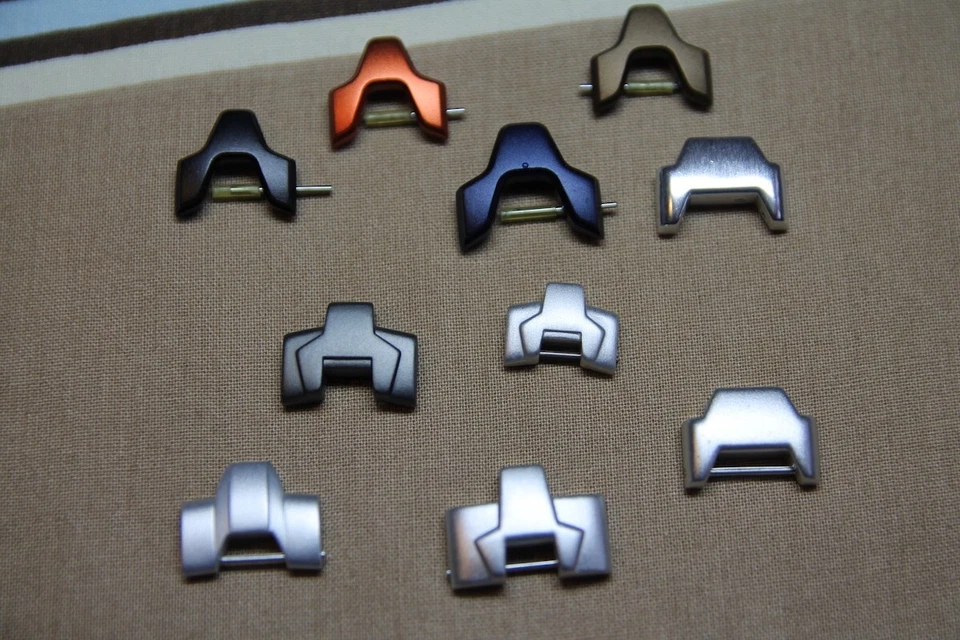 Maglia link SECTOR in alluminio originale vintage per bracciale orologio - Immagine 1 di 1