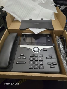 Cisco IP Phone 8851 - VoIP phone - Picture 1 of 8