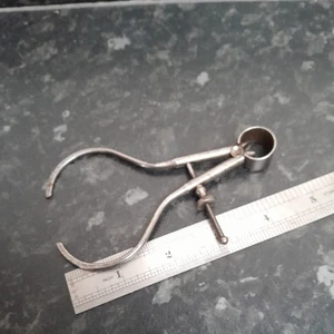 VINTAGE 4 3/4 INCH LONG STEEL  OUTSIDE CALIPERS L.S. STARRETT CO. ATHOL MASS USA - Picture 1 of 7
