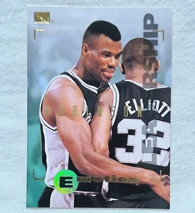 Carta Skybox Emotion #89 David Robinson San Antonio Spurs 1994-95 in vendita - Foto 1 di 2