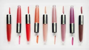 L'Oreal Paris - Lipstick - Rouge Signature - Matte Liquid - New - Picture 1 of 17