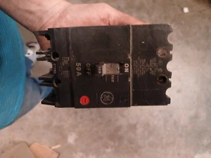 General Electric TEY350 50 Amp, 3 Pole, 480 Volt Breaker. Tested - Picture 1 of 2
