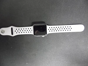 APPLE NIKE WATCH SERIES 2 ** PARTS OR REPAIR ONLY** - Picture 1 of 8
