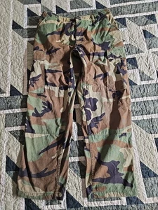 Pantalones/Pantalones BDU Medianos Cortos Clima Caluroso Ripstop Woodland USGI Ejército *Leer* G5 - Imagen 1 de 5