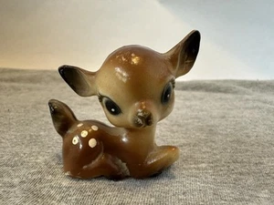 Vintage MCM Celluloid Dark Eyed Deer / Reindeer Fawn w/ Spots Figurine - Sitting - Picture 1 of 9