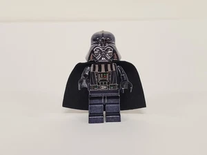 Lego Star Wars Chrome Darth Vader Minifigure sw0218 Rare Hairline Cracks On Back - Picture 1 of 15