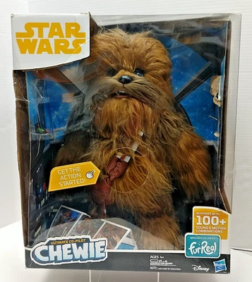 Figura de acción Star Wars Ultimate copiloto Chewie (E0584) - Caja dañada Foto 1 de 4