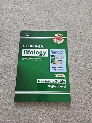 New Grade 9-1 GCSE Biology: AQA Revision Guide with Online Edition (Hardback) - Image 1 of 4