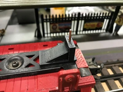 Lionel Postwar 6430 Piggyback Trailer Stand - Image 1 of 4