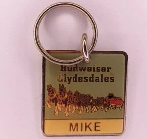 Vintage 80er Jahre Budweiser Mike Clydesdales Schlüsselanhänger Bier Alkohol Emaille Anheuser Busch - Bild 1 von 3