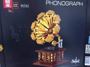 Classic Retro Gramophone 3D Model, 582 pcs - Picture 1 of 3
