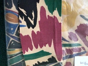 Multi-colour Curtain Fabric Remnant 114cm X 79cm - Picture 1 of 3