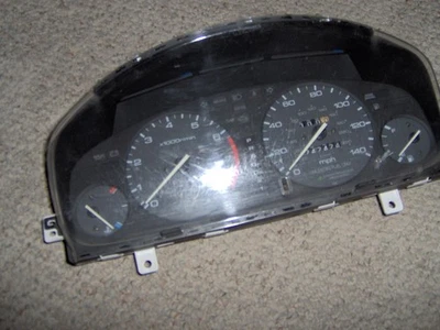 Cuadro de instrumentos medidor velocímetro automático Honda Accord 1994-1997 OEM Foto 1 de 3