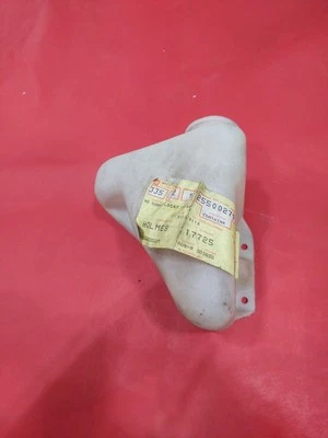 NOS 雪佛兰 BUICK OLDS 82 83 84 85 86 87 88 89 90 91 挡风玻璃洗衣机底价 — 第 1/4 张图片