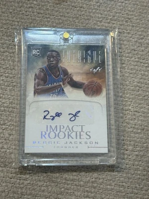 Autógrafo Reggie Jackson 2012 12-13 Intrigue Impact Rookies 1/1 1 de 1 Foto 1 de 2