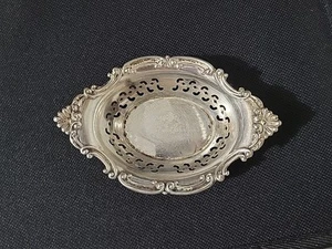 Plato pequeño victoriano vintage de nueces y dulces Gorham de plata esterlina 24 gramos - Imagen 1 de 16